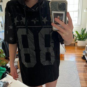 Streetwear T-shirt/Jersey (Hooded)